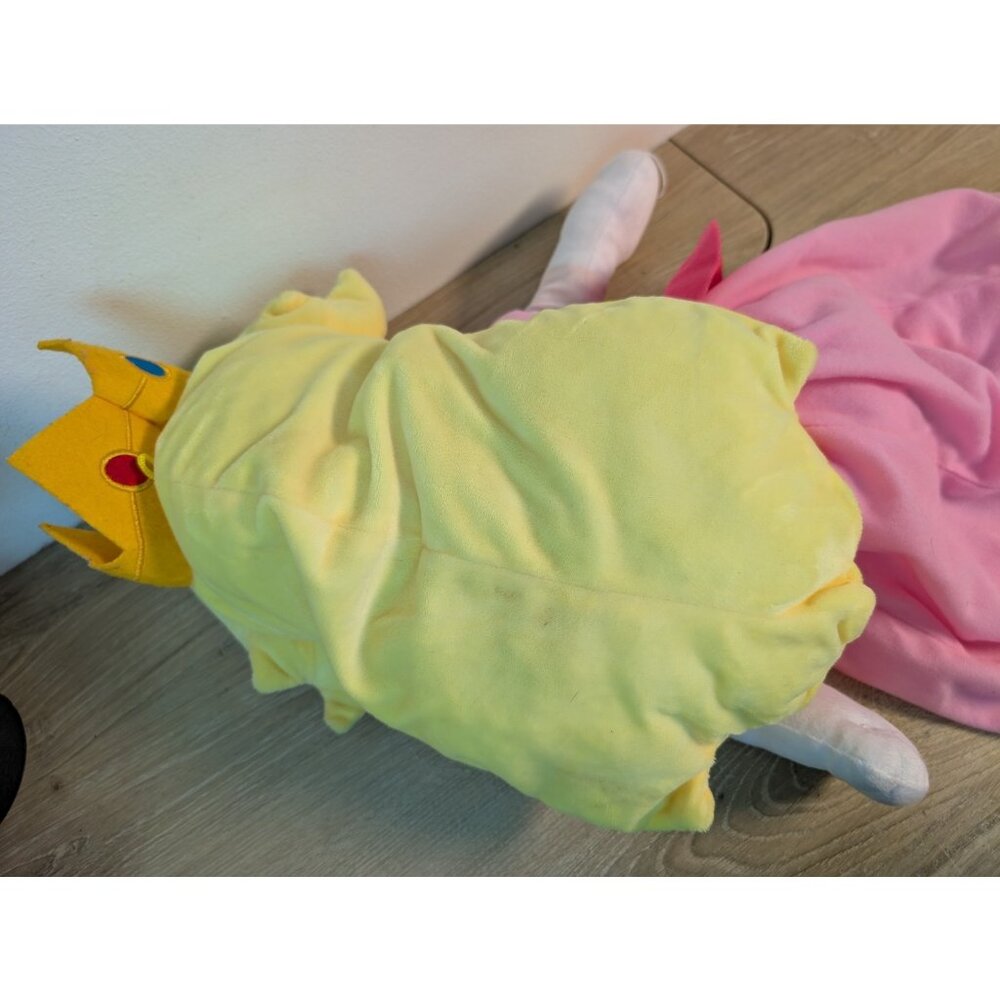 Super Mario Princess Peach Plush Stuffed Figure Doll 22” Gift Toy Licensed - Picture 8 of 11